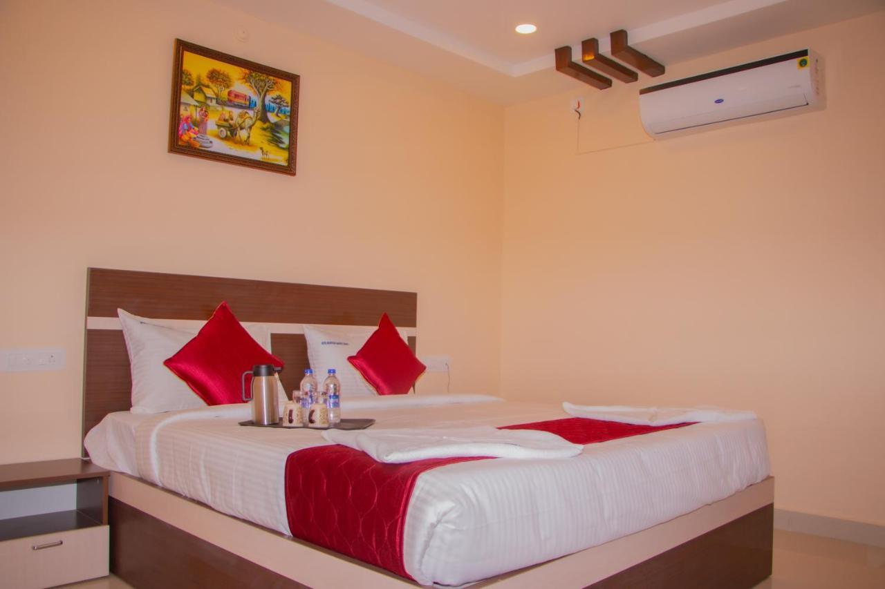 Hotel Mountview Comforts Tirupati Bagian luar foto