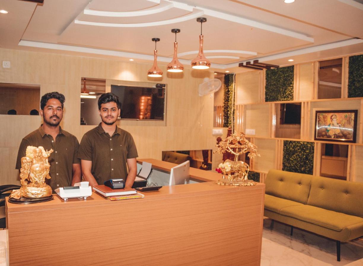 Hotel Mountview Comforts Tirupati Bagian luar foto