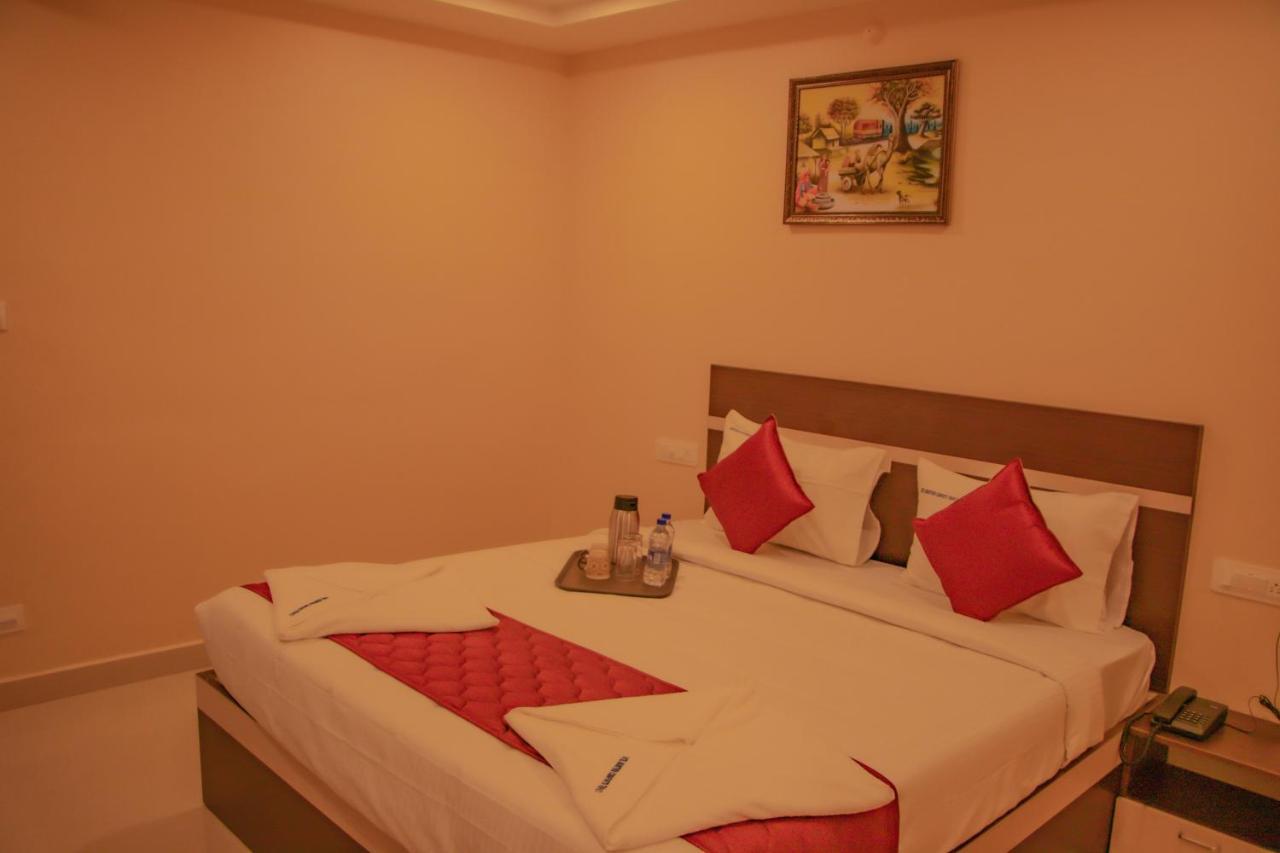 Hotel Mountview Comforts Tirupati Bagian luar foto