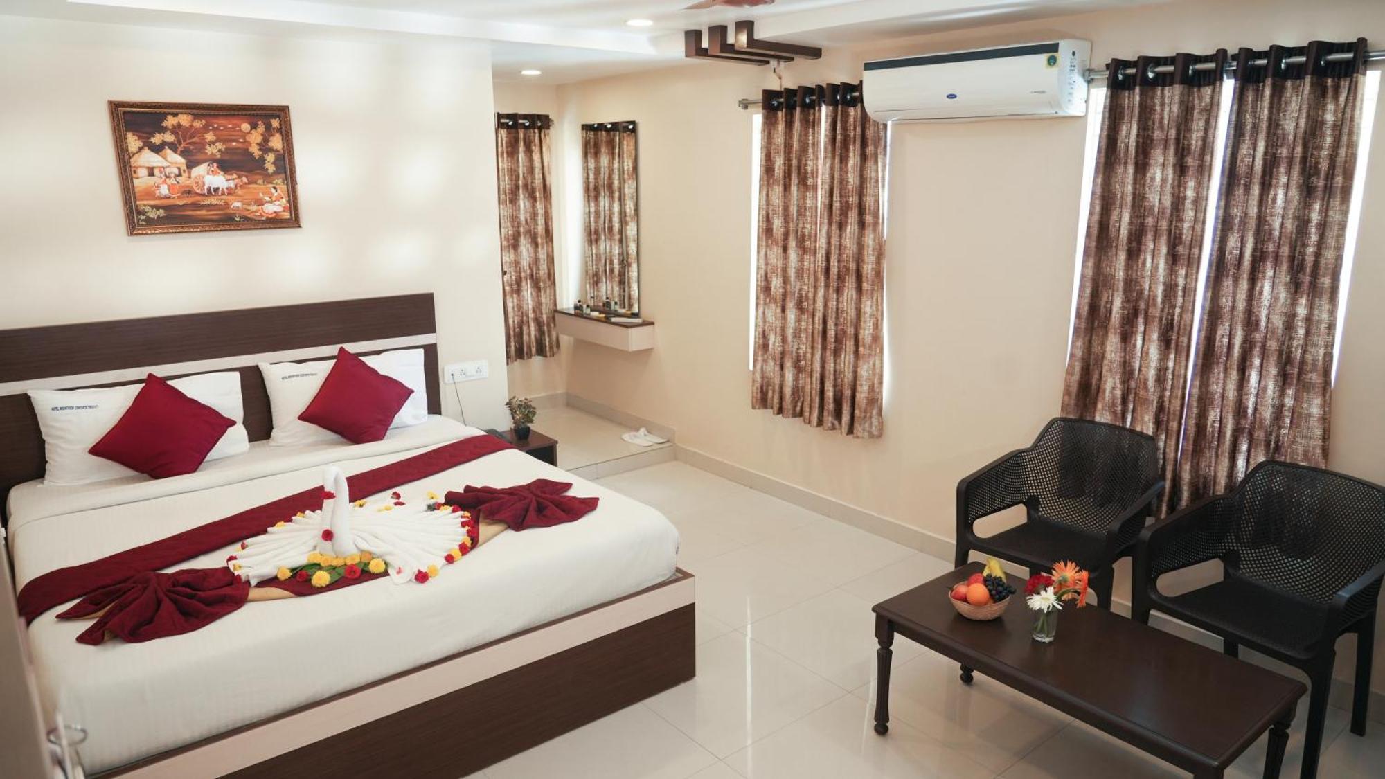 Hotel Mountview Comforts Tirupati Bagian luar foto
