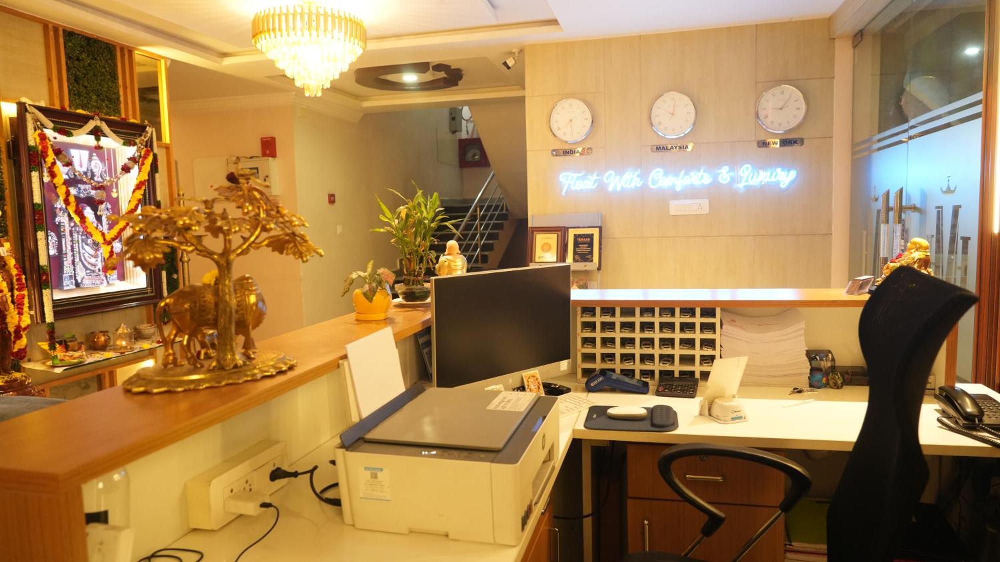 Hotel Mountview Comforts Tirupati Bagian luar foto