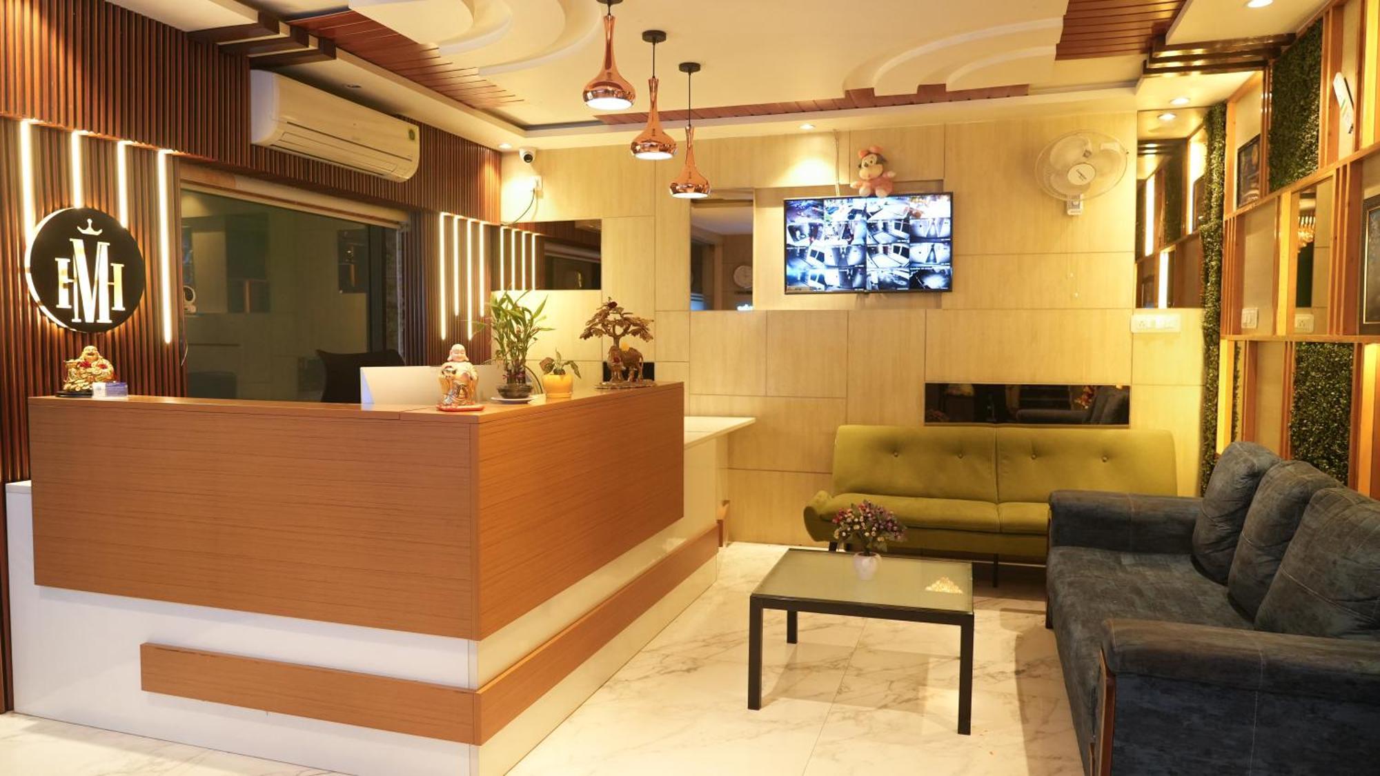 Hotel Mountview Comforts Tirupati Bagian luar foto