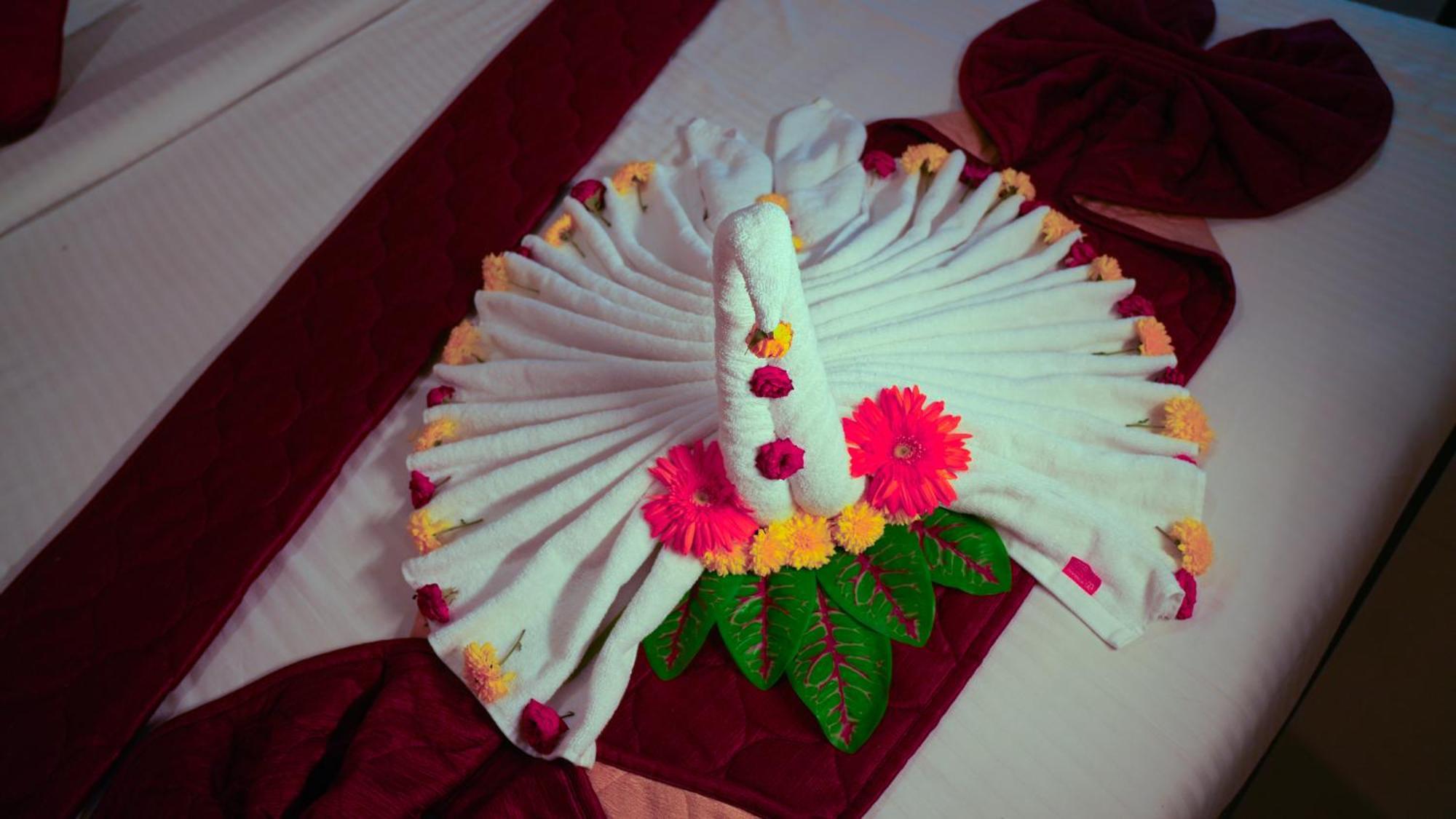 Hotel Mountview Comforts Tirupati Bagian luar foto